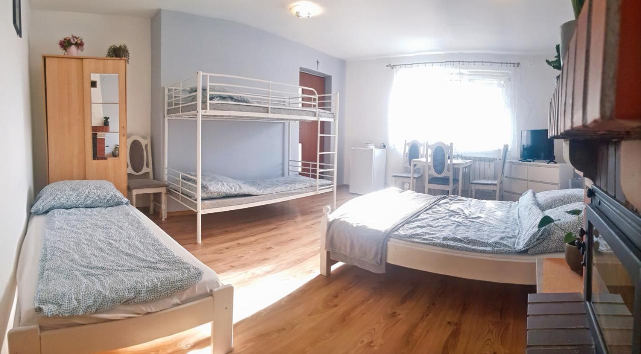 Zator Sleepover Eksteriør billede